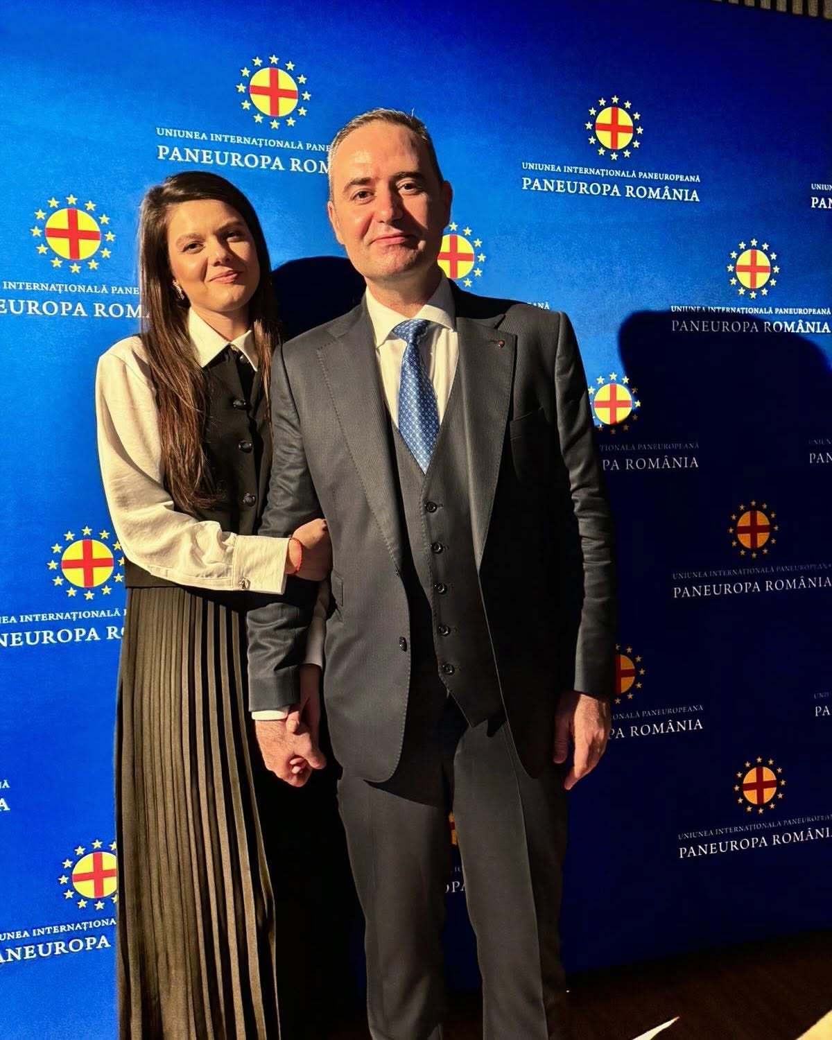 Nuntă cu invitați de rang înalt pentru Alexandru Nazare și Maria Mihali. Cine este oficialul european care îi va fi naș