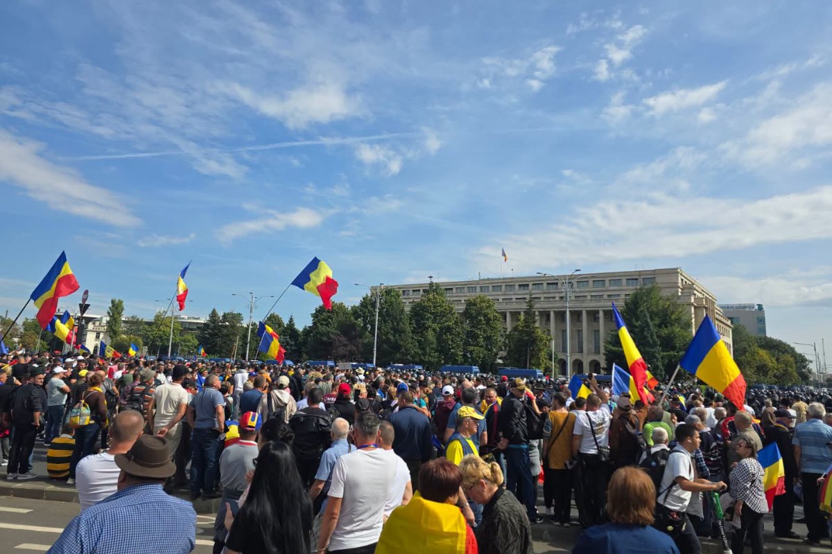 Reacții din PNL după violențele de la protestul fermierilor. Rareș Bogdan îl trimite pe Bolojan în mijlocul fermierilor: „Să iasă din birou”