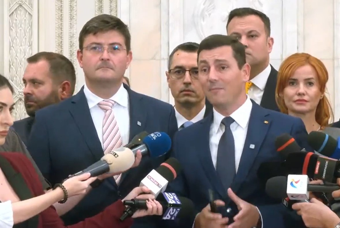 Ce variantă de premier susțin PNL și USR și de ce nu agrează propunerea lui Kelemen Hunor