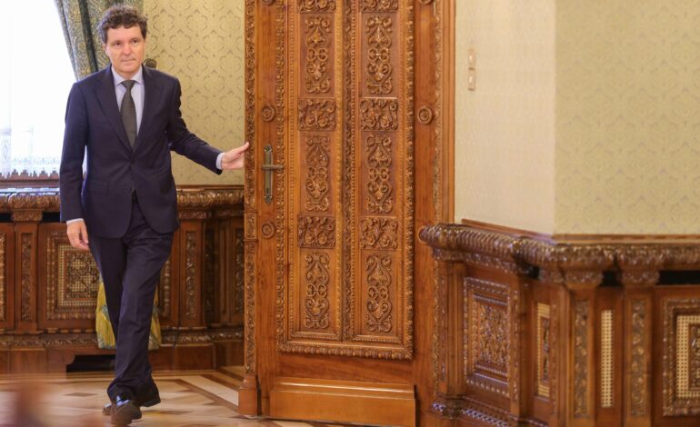 Scandal după dezvăluirea lui Nicușor Dan despre liderul care i-ar fi spus „România e problema ta”. Fritz neagă categoric