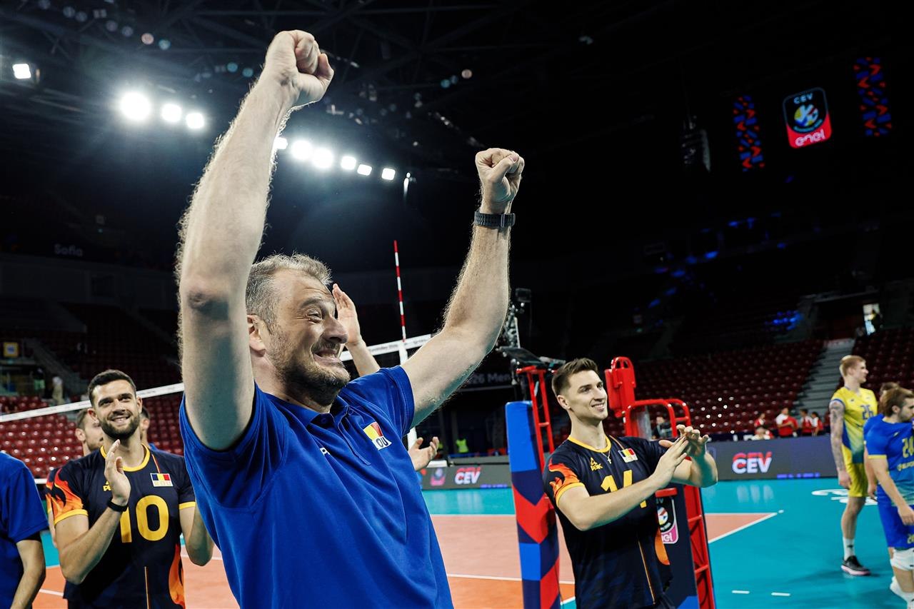 România a învins cu 3:0 Ucraina, urmează „sfertul” cu Franța la CE de volei