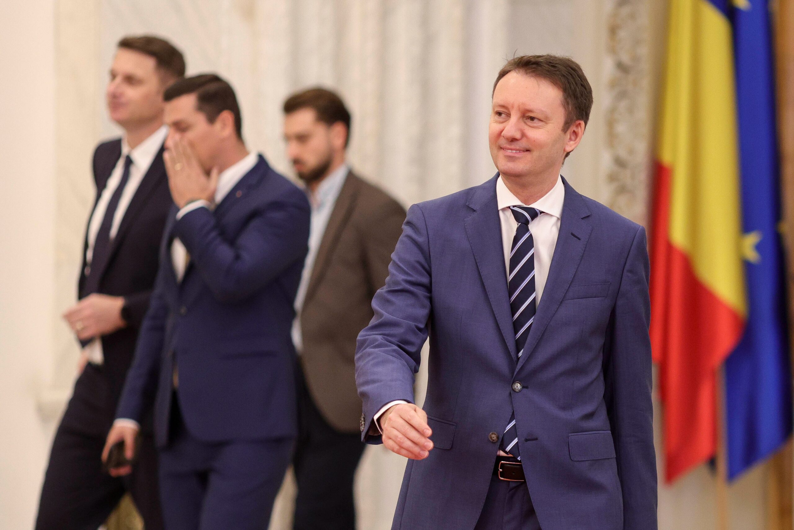Sigfried Mureșan pune presiune pe PSD: „Ajunge anexa AUR dacă votează împotriva Guvernului. Grindeanu e sub nivelul partidului”