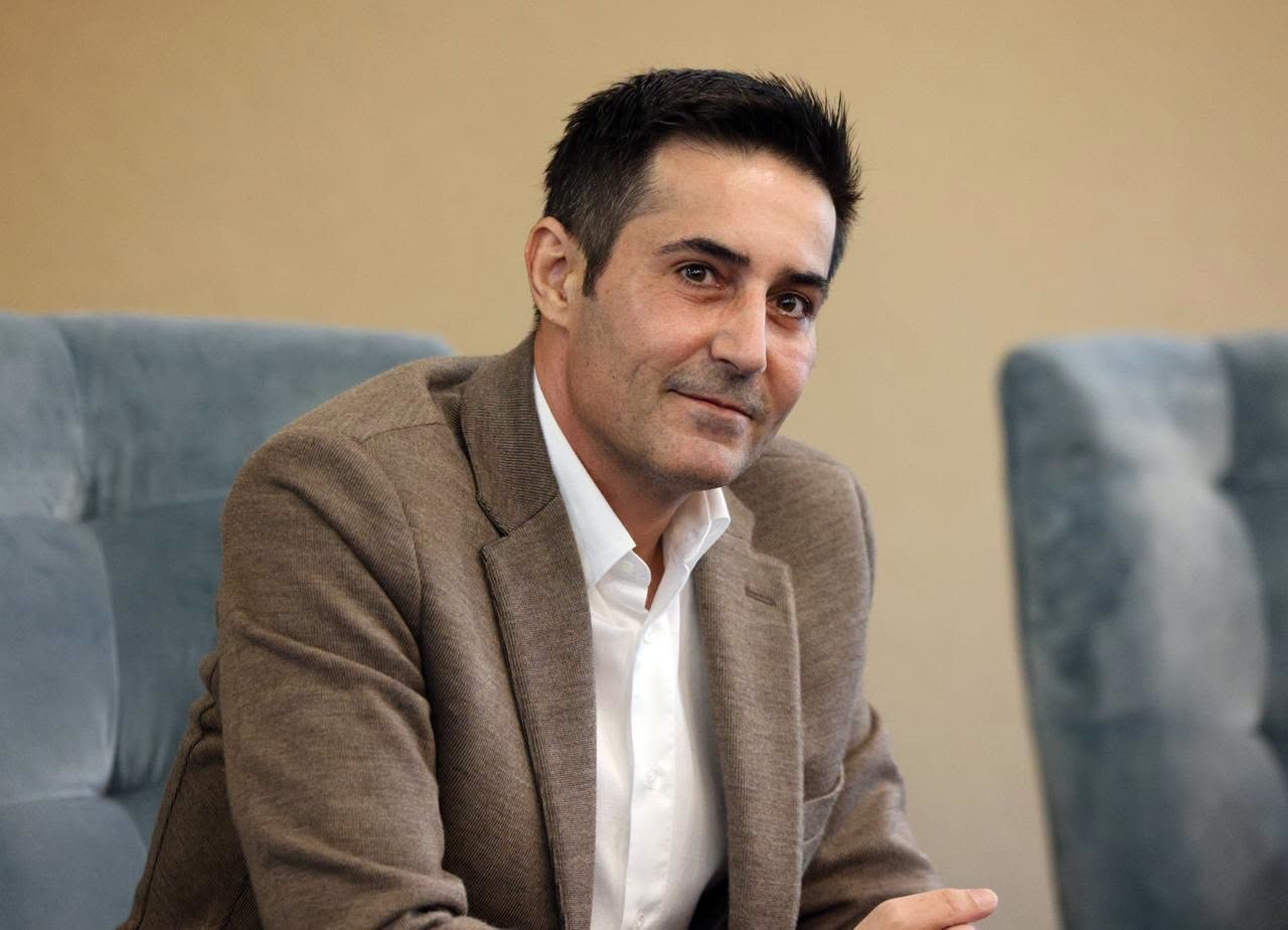 „Noi nu avem niciun motiv să ne temem de el”. În timp ce Mureşan îşi pregăteşte Cabinetul, Manda anunţă că PSD este gata de guvernare şi anticipate