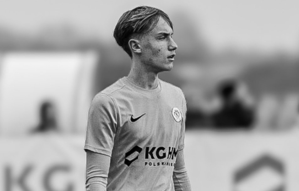 Tragedie șocantă în Polonia! Tânăr fotbalist ucis, după ce un cerb lovit de alt autoturism i-a intrat prin parbriz