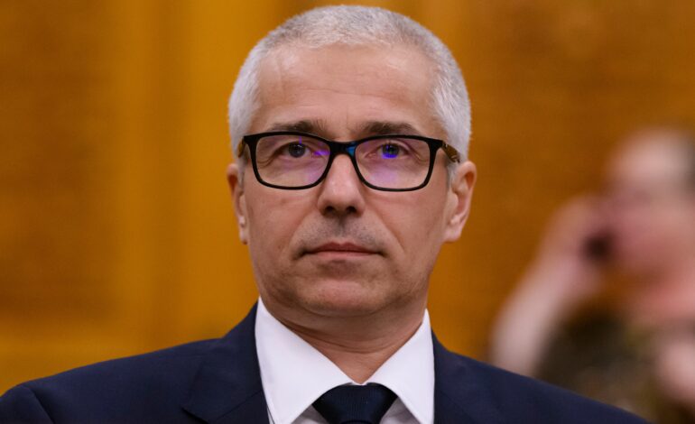 Radu Marinescu îl atacă pe Fritz după evenimentul de la Timișoara: „Nu au murit eroii ca să dea detergent înălbitor conflictului de interese”