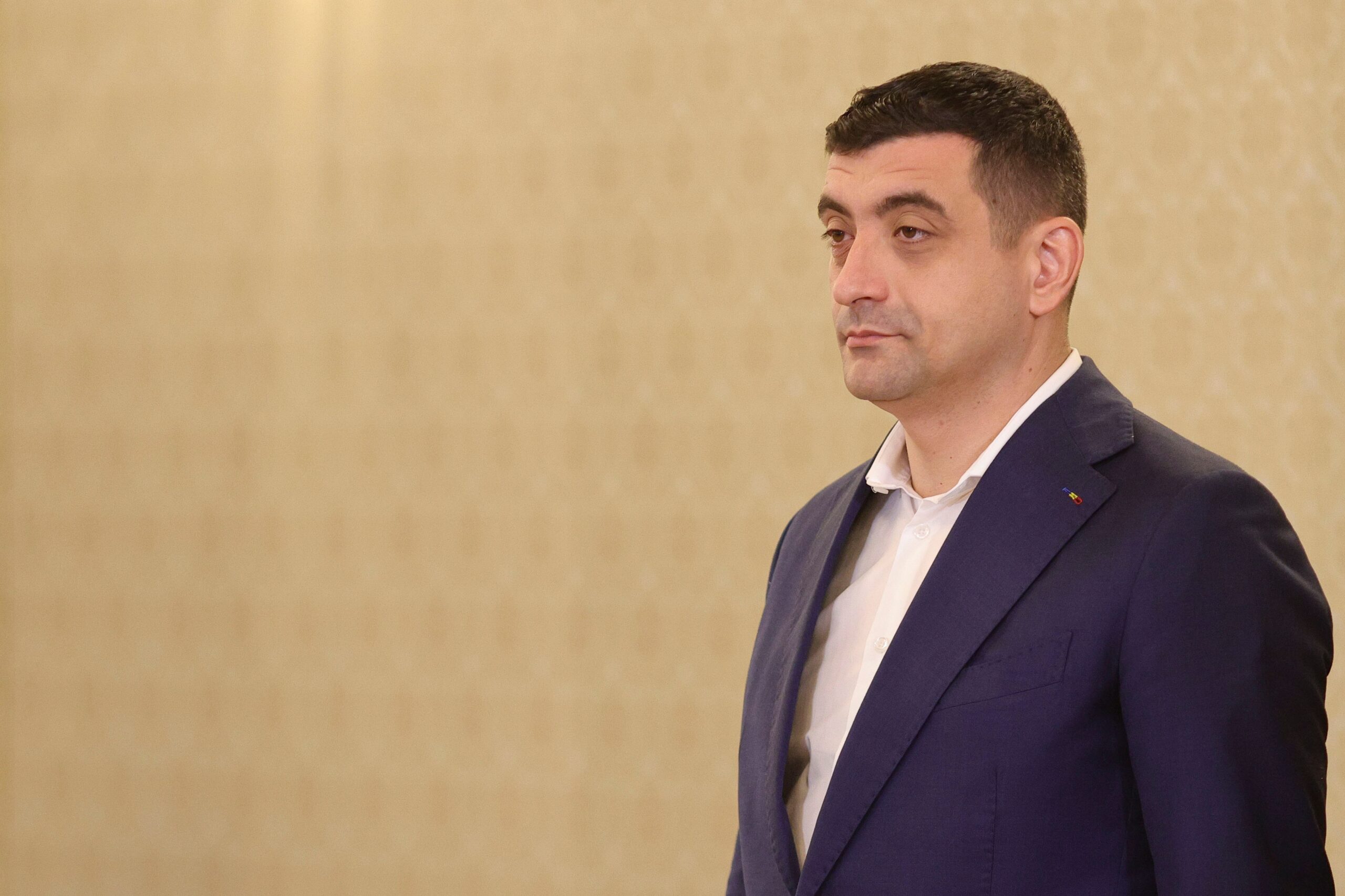 AUR îi ia apărarea lui Ilie Bolojan după citarea la DNA: „Este trecut prin malaxorul justiției pentru a renunța la ideea alegerilor anticipate”