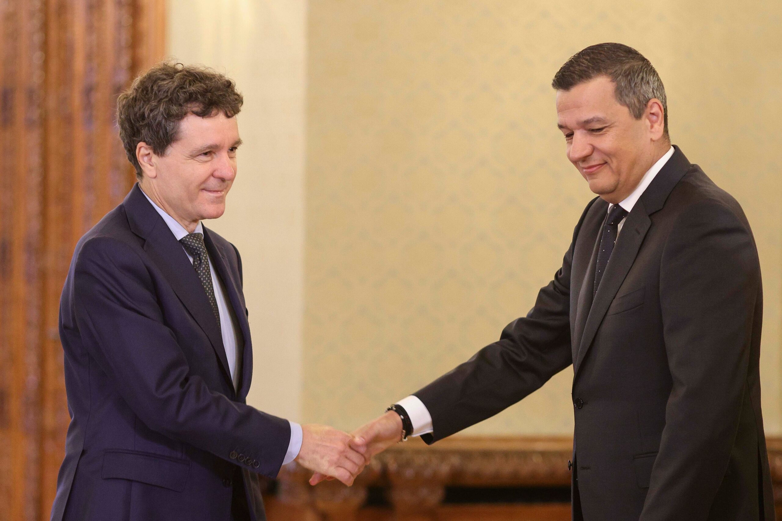 Consultări-maraton la Cotroceni. Nicușor Dan cheamă luni partidele pentru a patra încercare de formare a Guvernului. Cine intră primii la discuții