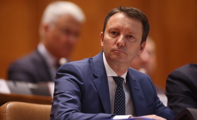 Siegfried Mureșan, după eșecul Guvernului propus de el: „Premierul OUG 13 a venit, a glumit, a mințit și apoi a fugit”