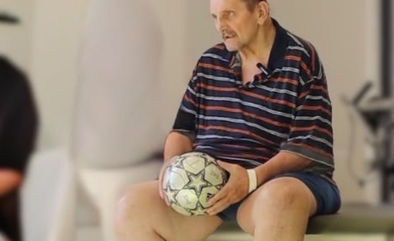 Marcel Coraș luptă cu boala într-un centru medical din Băile Felix. După un AVC cumplit, foști colegi de națională îl ajută financiar: „Aici mă simt ca acasă!”