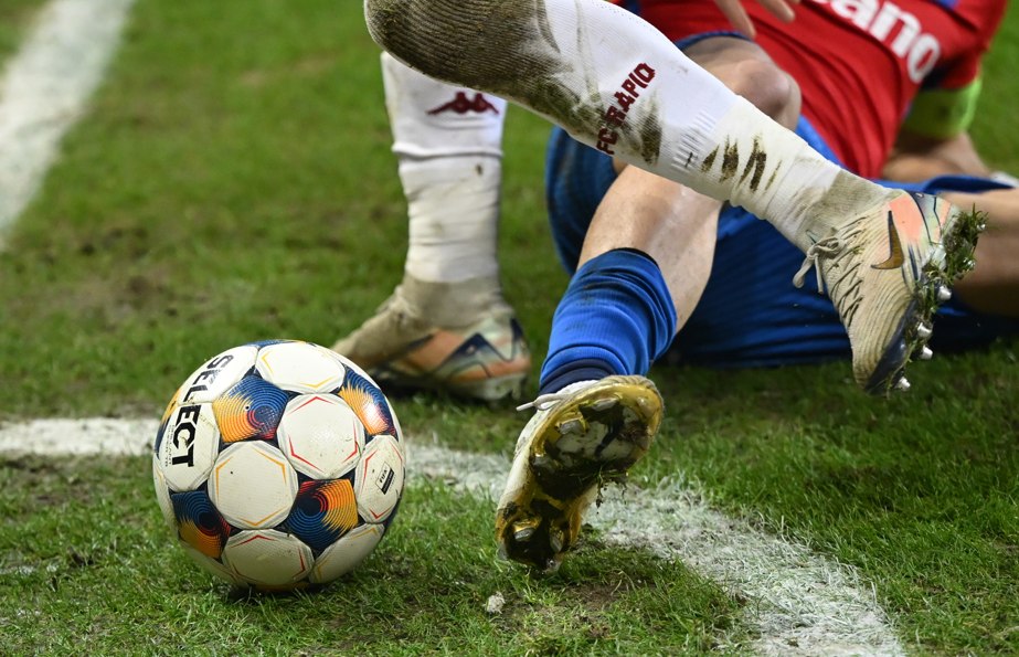 Calendarul Superligii după pauză: derby-uri spectaculoase în etapele 13 și 14