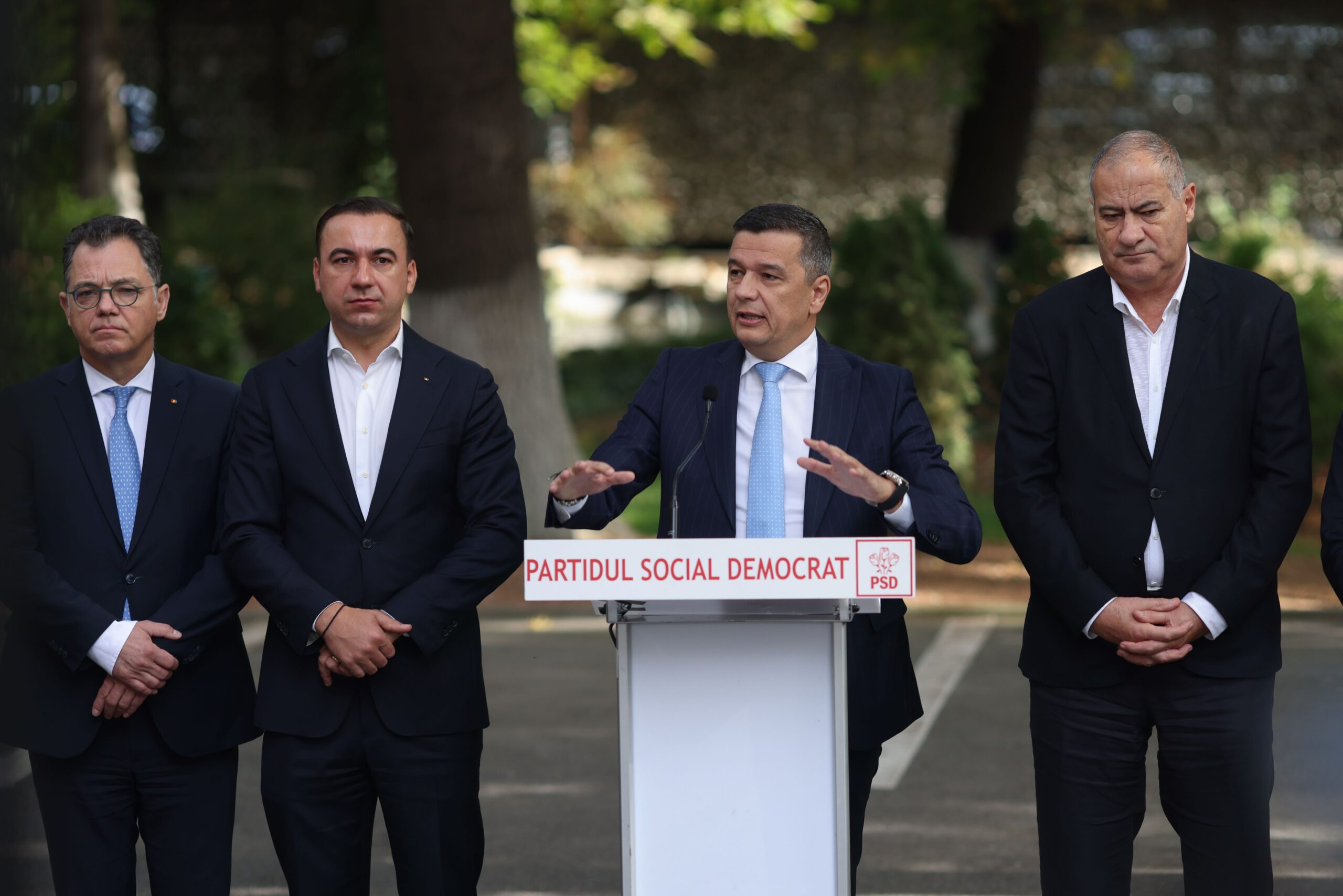 De ce se oferă PSD să voteze un guvern PNL-UDMR din care nu face parte. Strategia lui Grindeanu, explicată de un analist