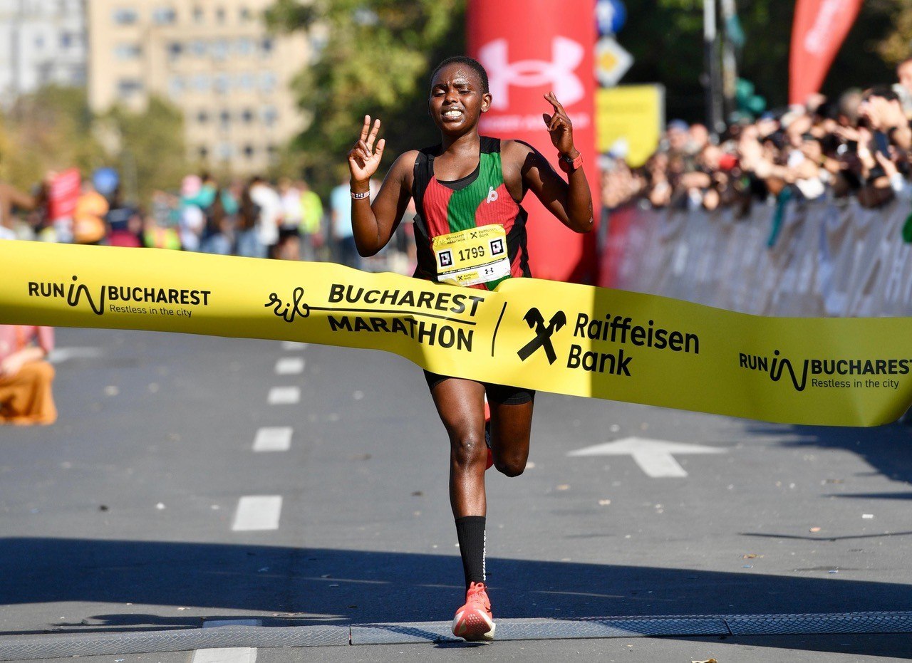 13.000 de participanți au luat startul la ediția a IX a Raiffeisen Bank Bucharest Marathon