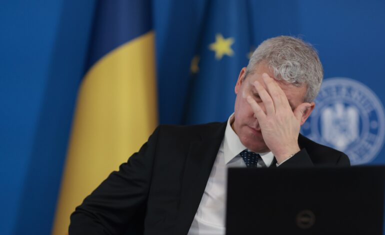 Predoiu, despre criza politică din România: „Exact ca pe Titanic, bătaia pe scaune a durat până în ultima clipă. Patru lideri care pot trage de cârmă în direcția salvării”