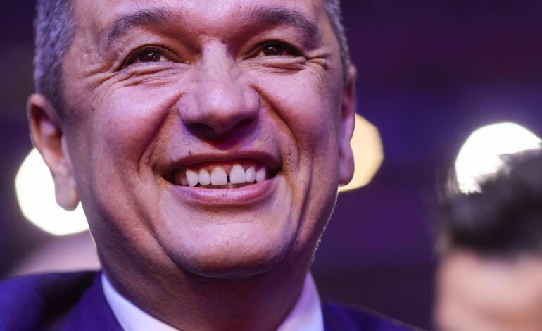 Sorin Grindeanu, atac la adresa Dianei Buzoianu: „Face pe poliţista, caută sutiene şi lenjerie. Ăştia de la USR trebuie să plece acasă”