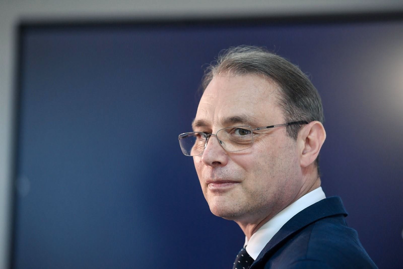 Guvernul Luca Niculescu și-a programat deja prima ședință înainte de votul din Parlament. Când ar depune miniștrii jurământul