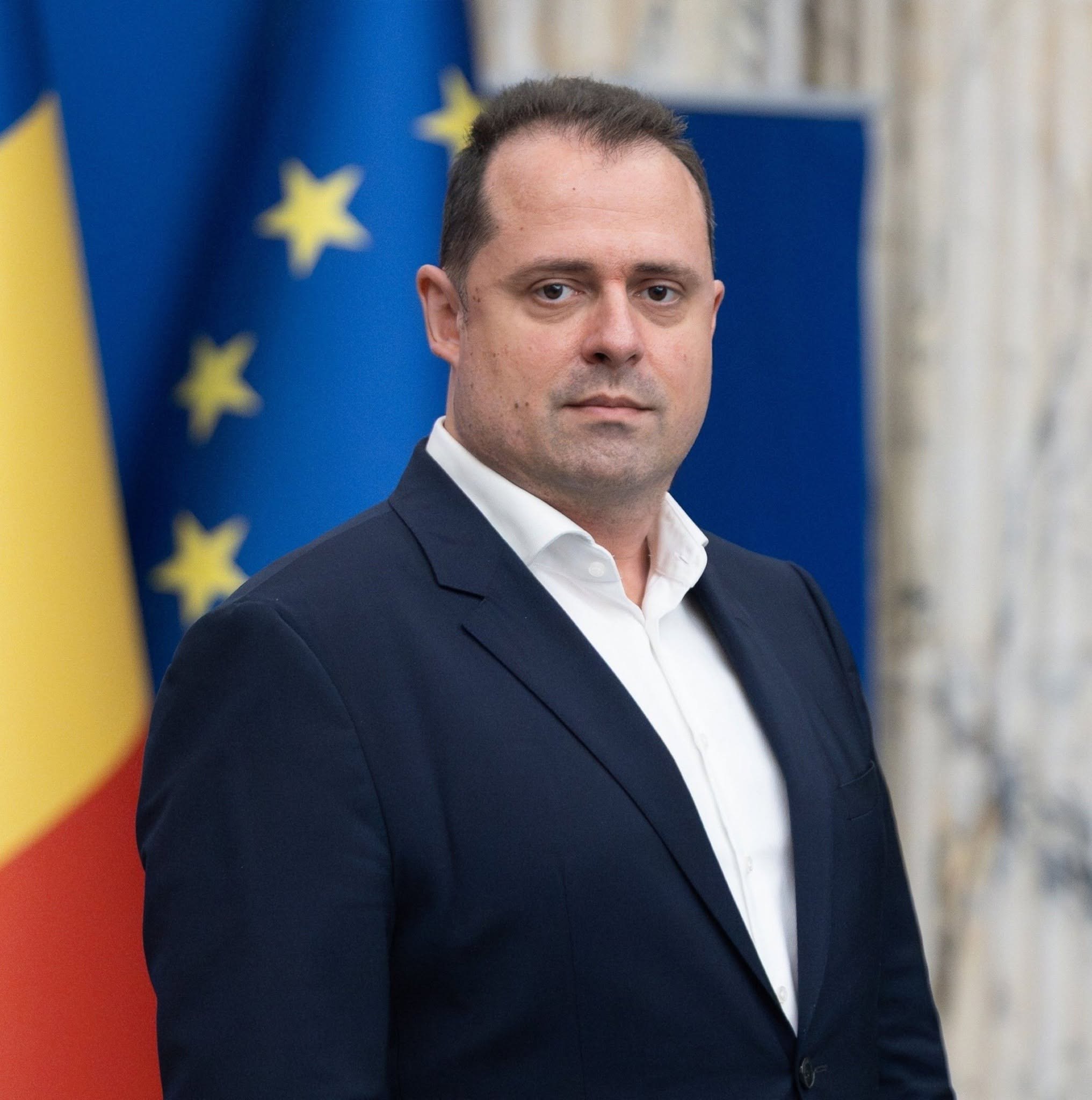 Dan Reșitnec, secretarul general al Guvernului, a demisionat după cinci luni în funcție. USR: „A început să deschidă registrele privilegiilor”