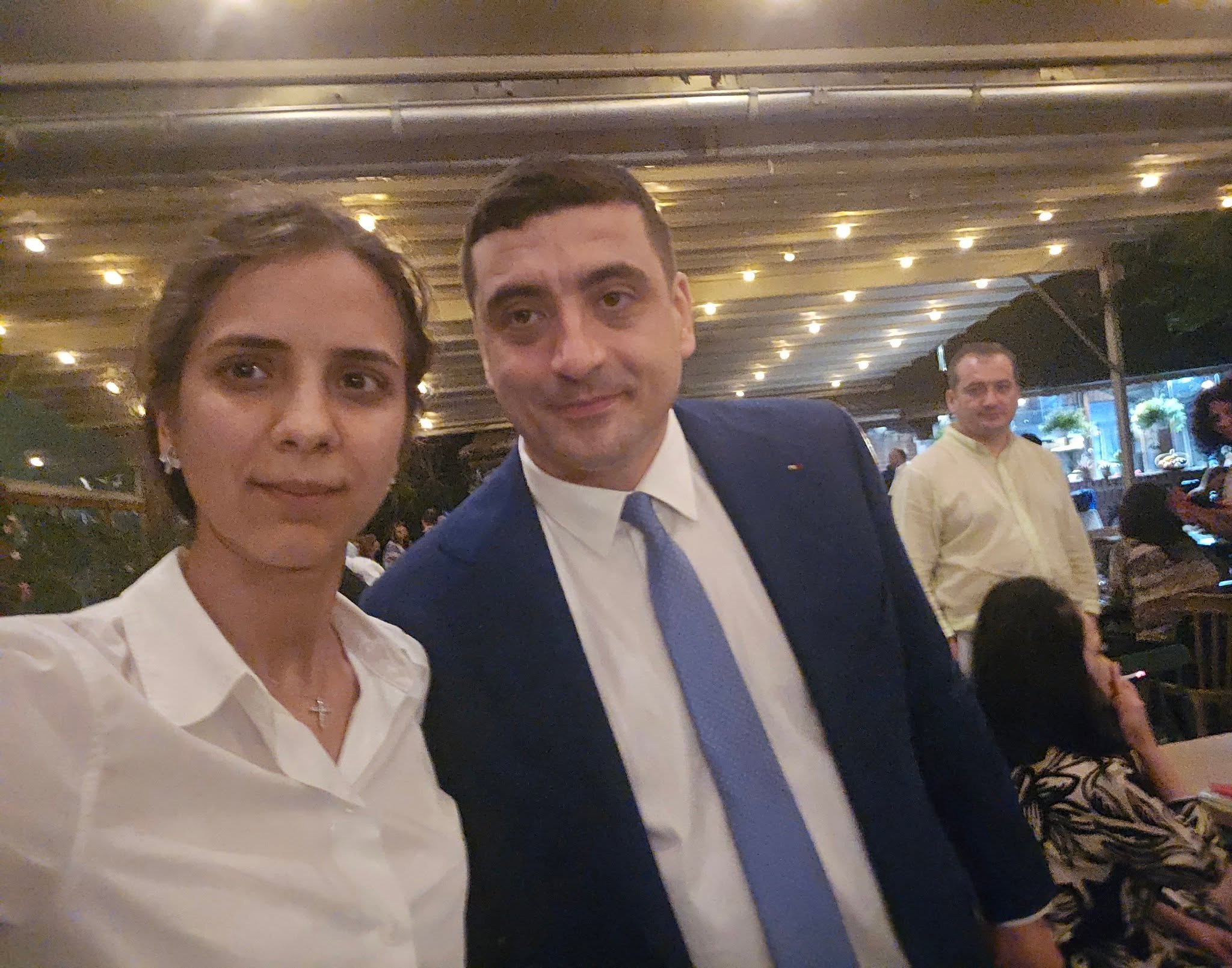 O deputată AUR lansează acuzații explozive în scandalul capului de porc: „A fost pus de Jucătoru și cumnatul lui Simion. Lulea voia să scăpăm de Simion”