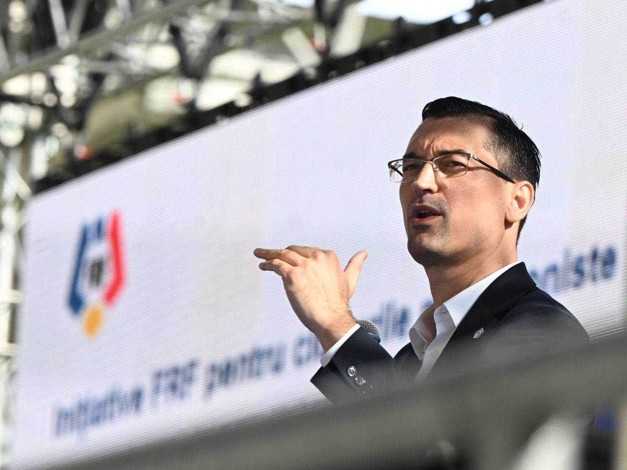 Răzvan Burleanu ar putea fi contracandidatul lui Gianni Infantino pentru șefia FIFA!